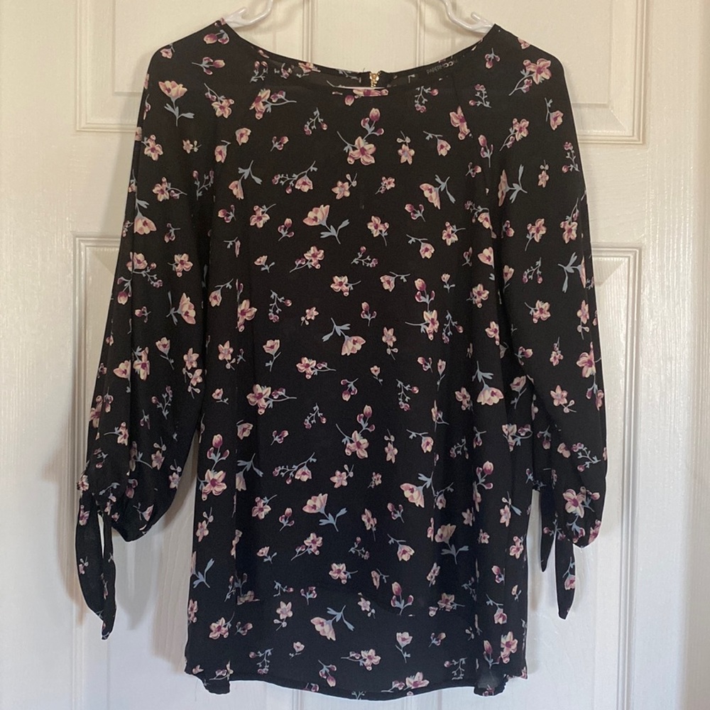 Floral Tie-sleeve Blouse